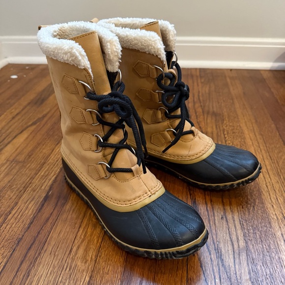 Sorel Caribou Slim Winter Boots - Picture 2 of 8